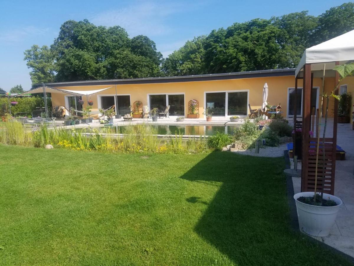 Ferienhaus Zum Imker フェルテン エクステリア 写真